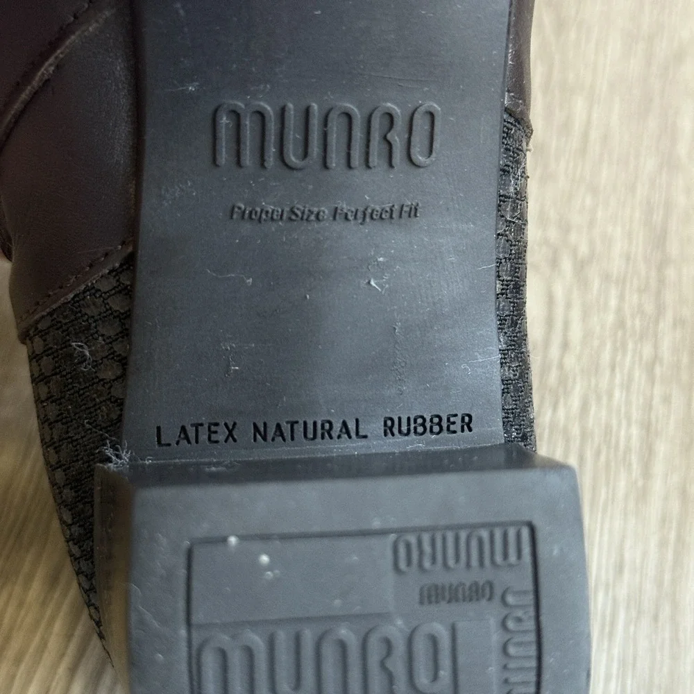 Munro Alix Women's Pull-on Boots, Chocolate Leather/Snake Print 9M Comfort - Picture 9 of 11